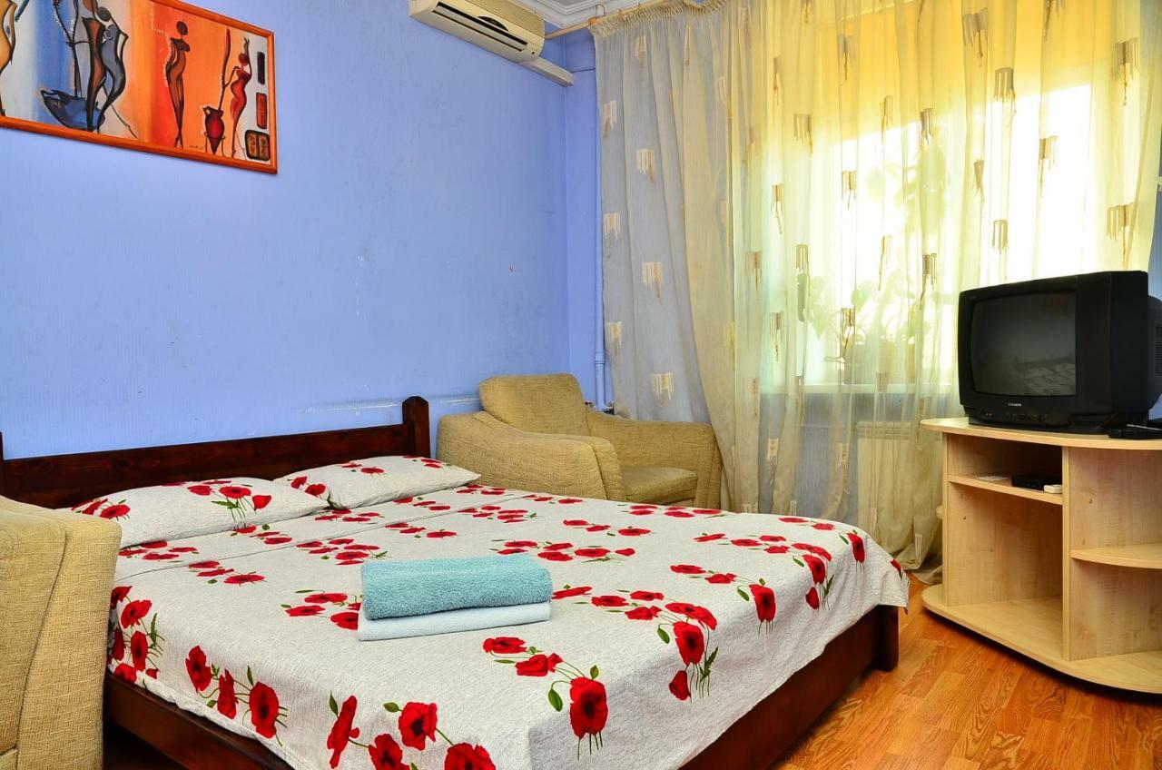 Bolshaya Vasilkovskaya 12 Apartment Kiev Ngoại thất bức ảnh
