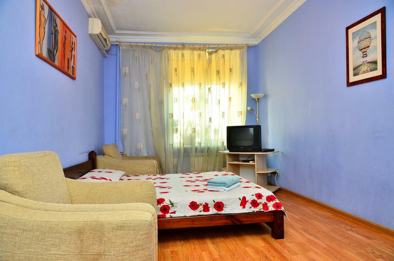 Bolshaya Vasilkovskaya 12 Apartment Kiev Ngoại thất bức ảnh